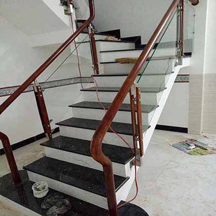 cầu thang đá hoa cương ktp115