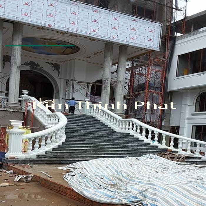 con tiện đá lan can đá hoa cương