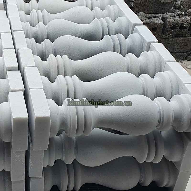 Con tiện đá hoa cương lan can