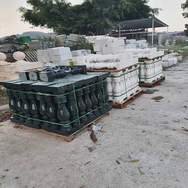 con tiện đá hoa cương lan can