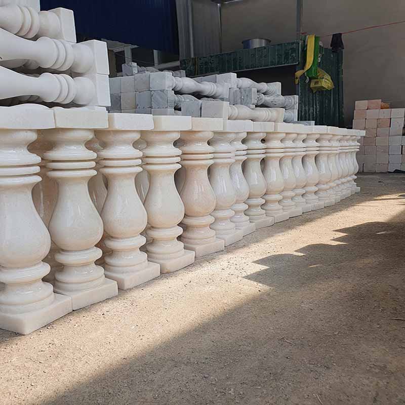 con tiện đá hoa cương lan can
