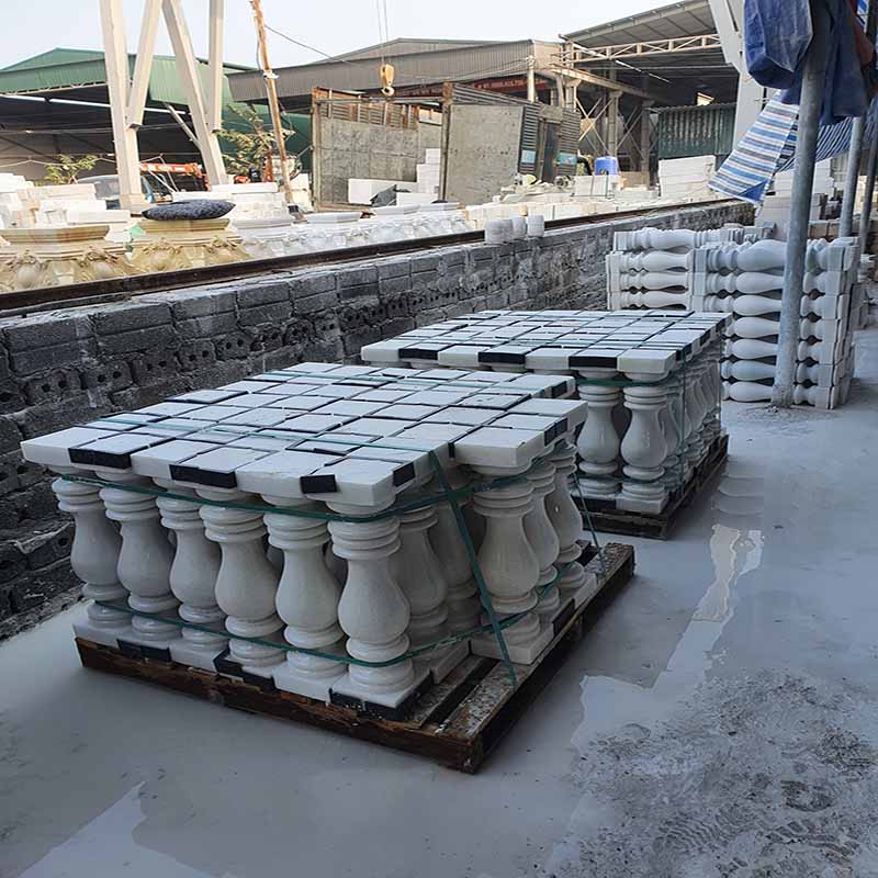 con tiện đá hoa cương lan can