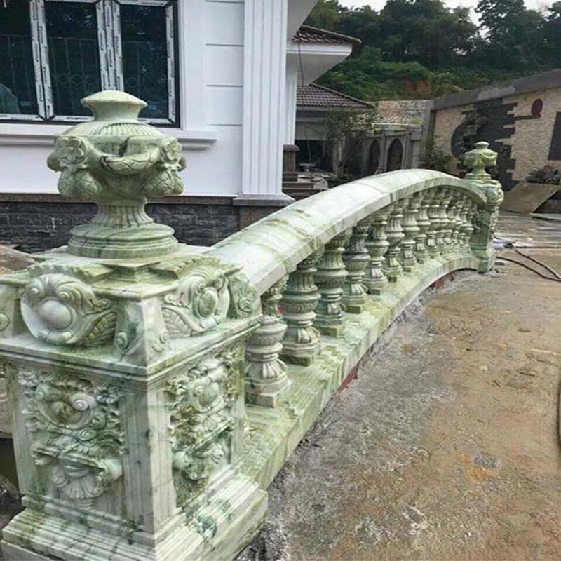con tiện đá hoa cương lan can