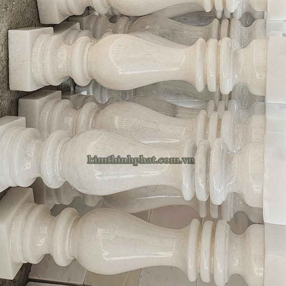 Con tiện đá hoa cương lan can màu kem