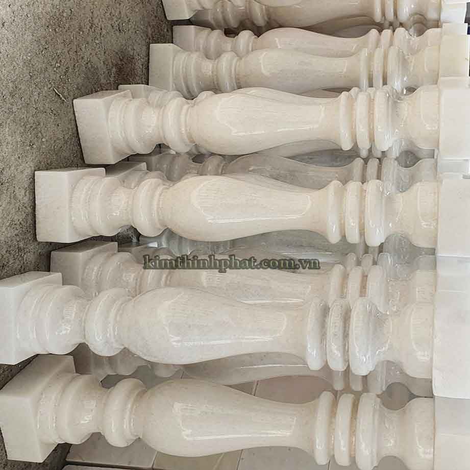 Con tiện đá hoa cương lan can màu kem