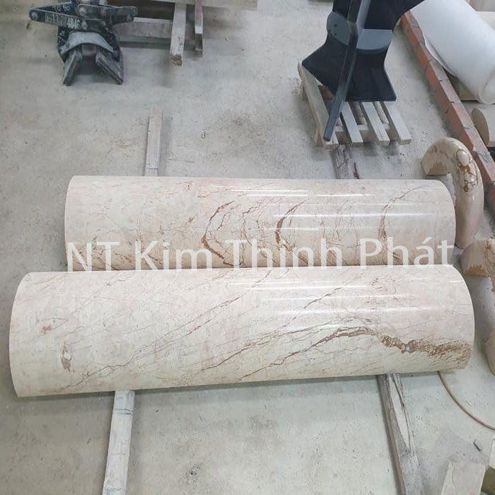 cột tròn đá màu trắng