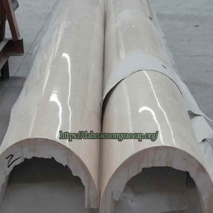 Cột đá hoa cương