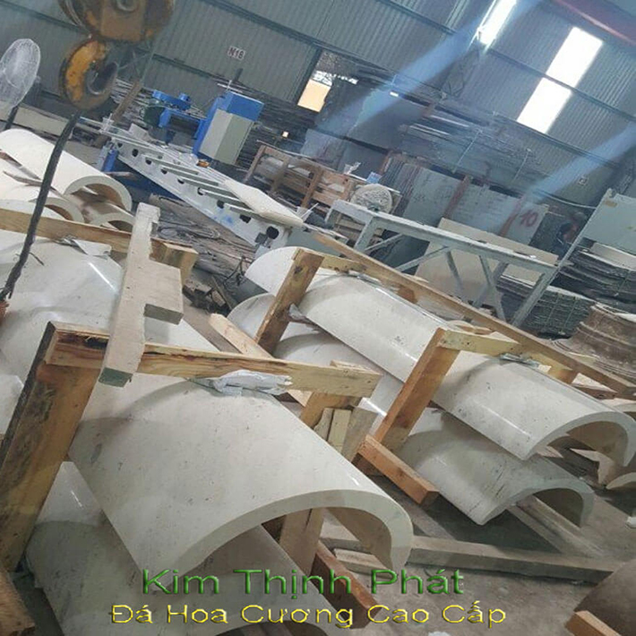 đá hoa cương cột