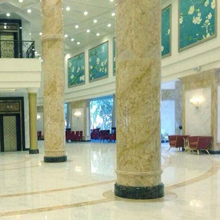 đá hoa cương cột