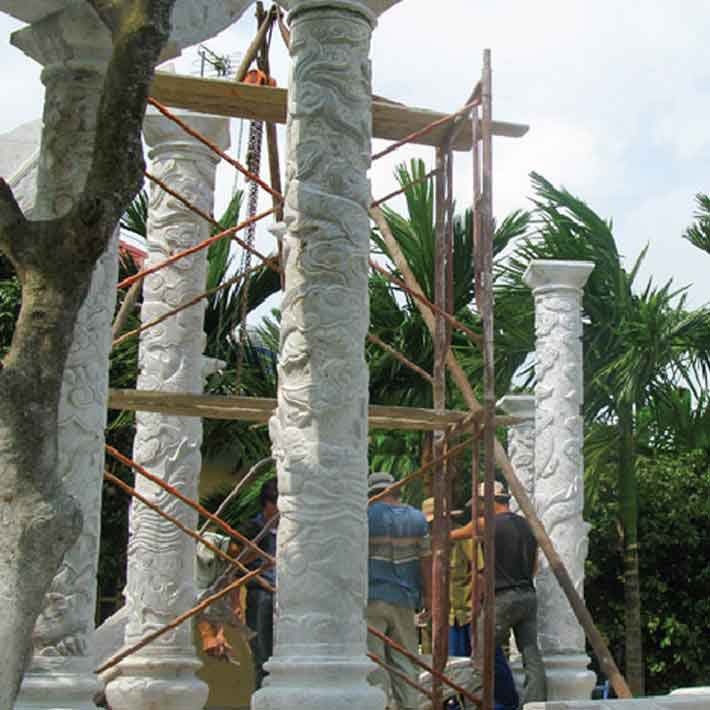 đá hoa cương cột