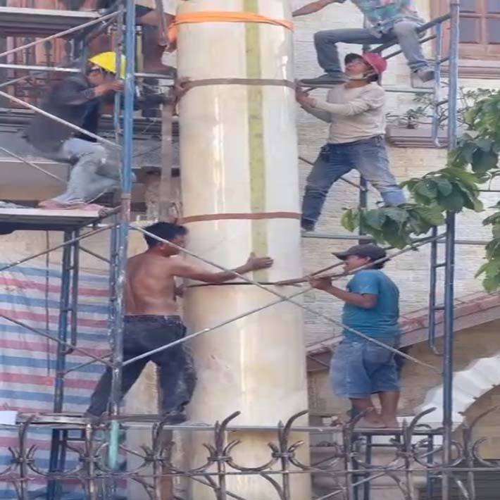 đá hoa cương cột