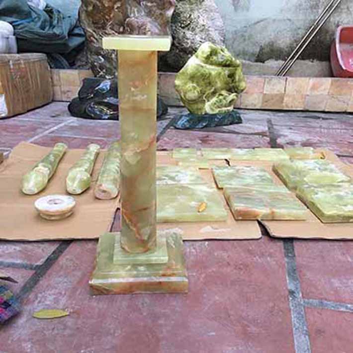đá hoa cương cột