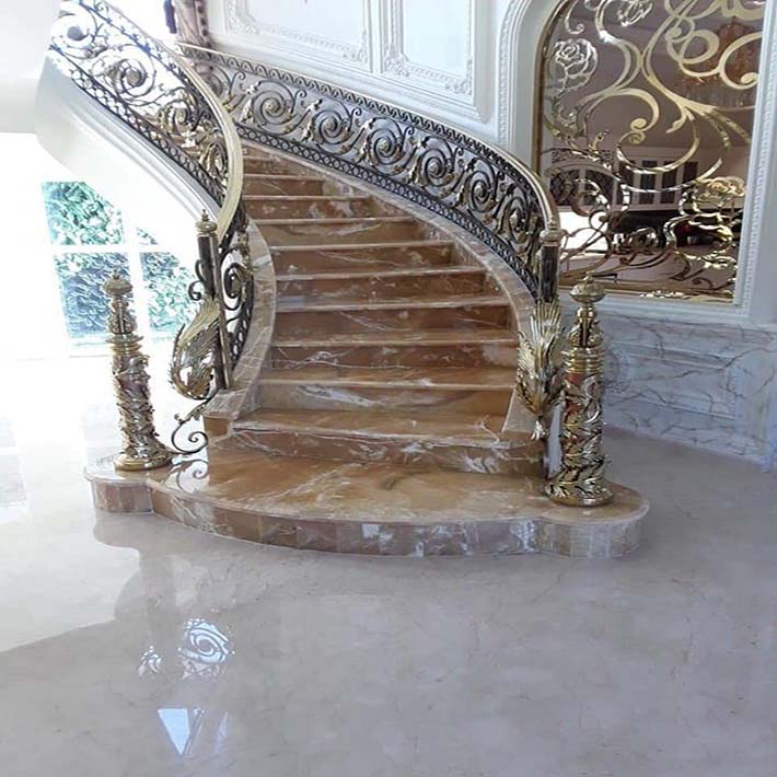 đá hoa cương lát cầu thang