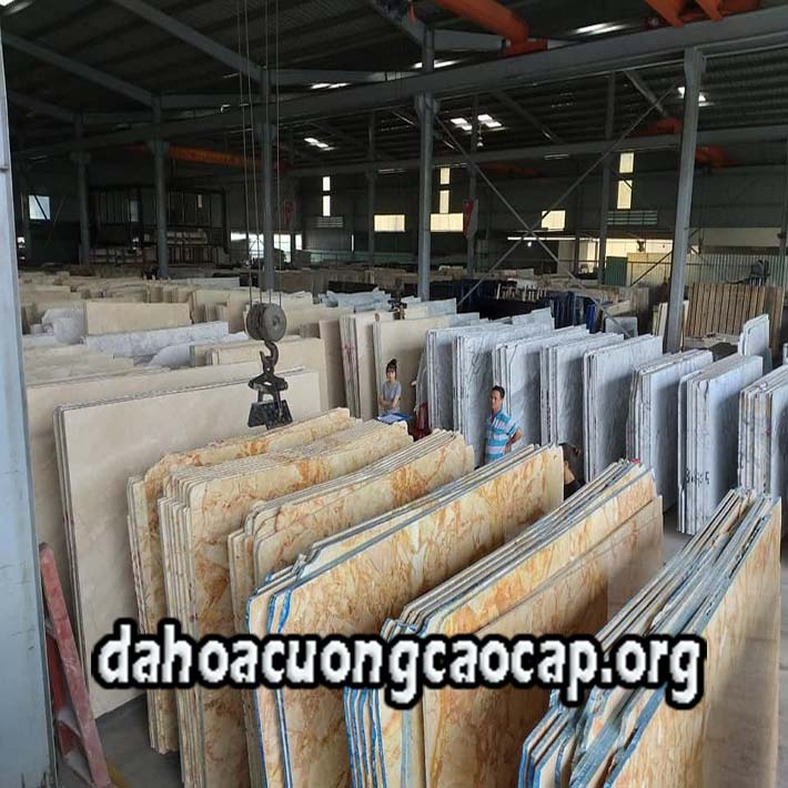 đá hoa cương mẫu vàng
