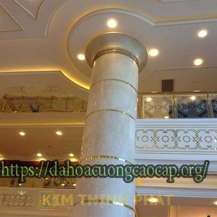 đá hoa cương cột tròn
