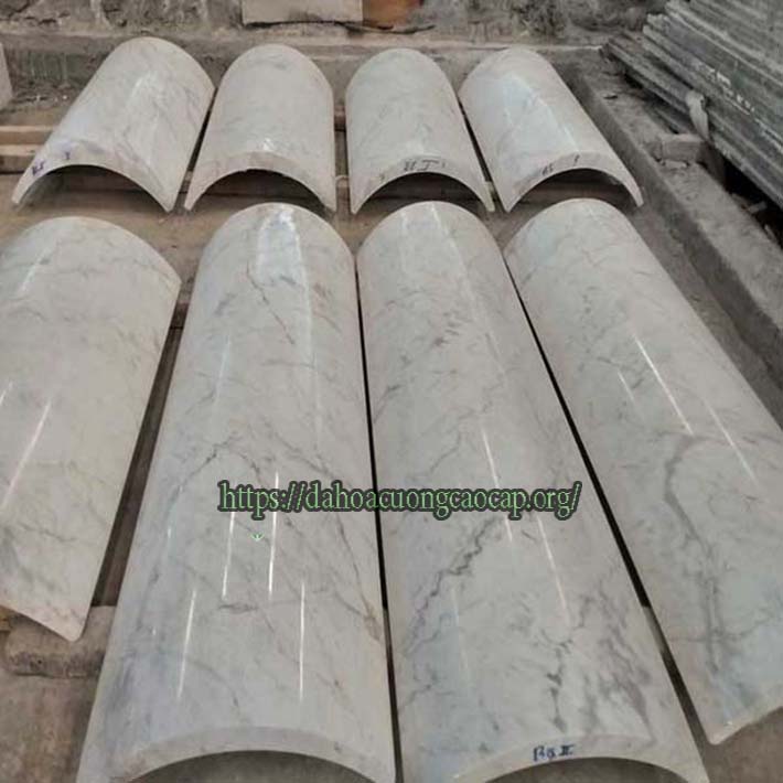 đá hoa cương cột tròn
