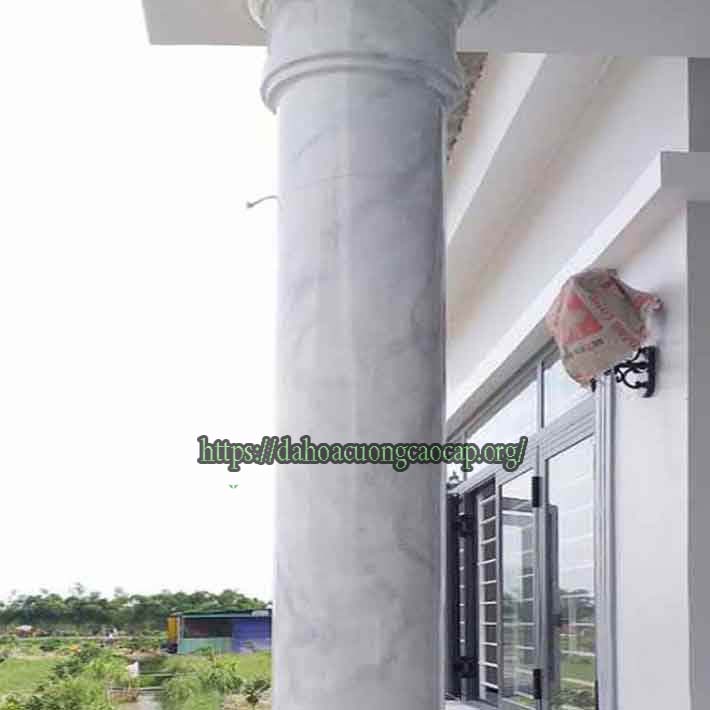 đá hoa cương cột tròn