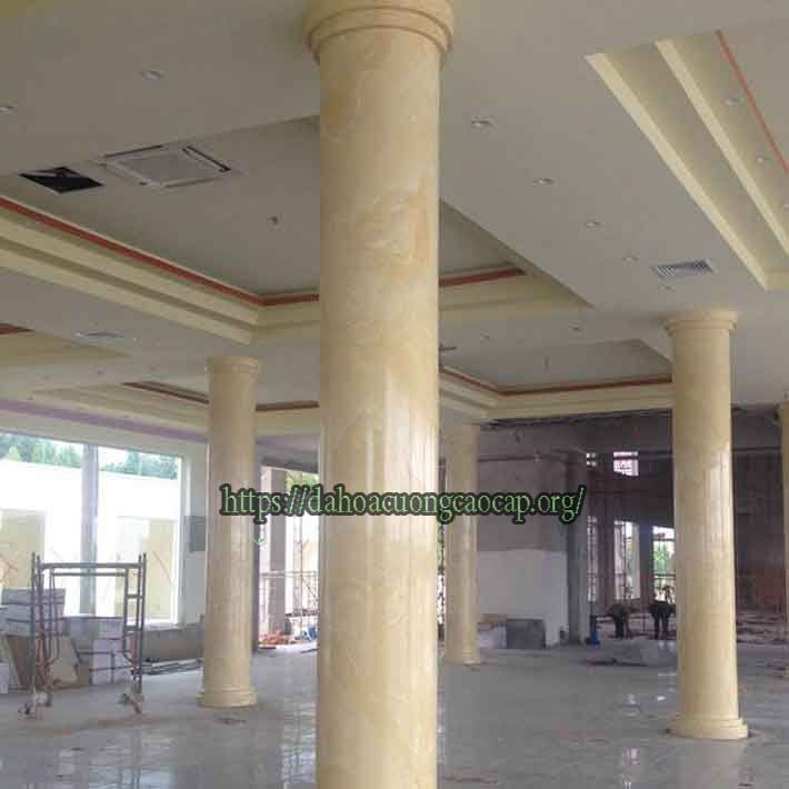 đá hoa cương cột tròn