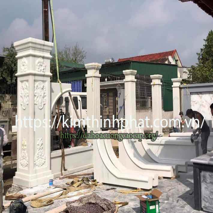 đá hoa cương cột tròn