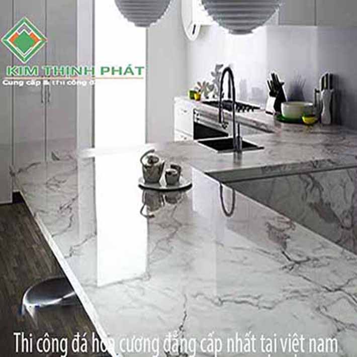đá hoa cương mặt bếp