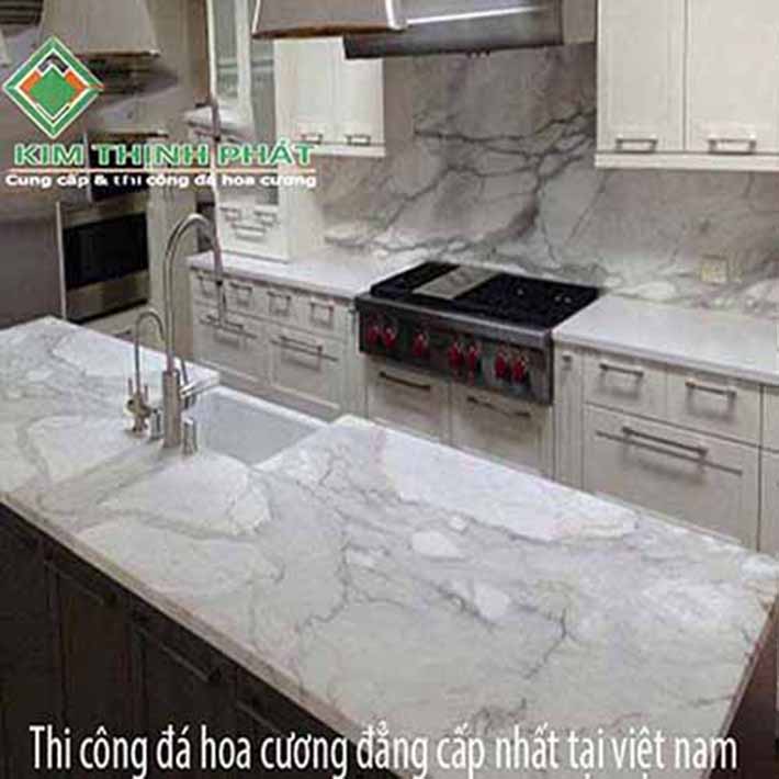 đá hoa cương mặt bếp