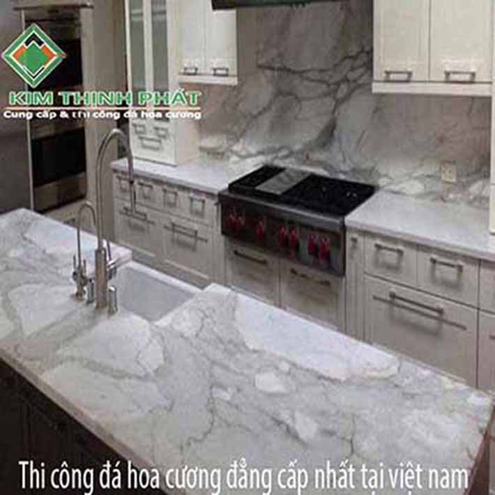 đá hoa cương mặt bếp