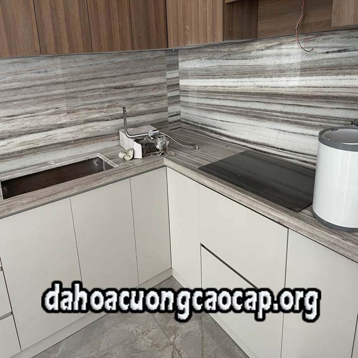 đá hoa cương mặt bếp