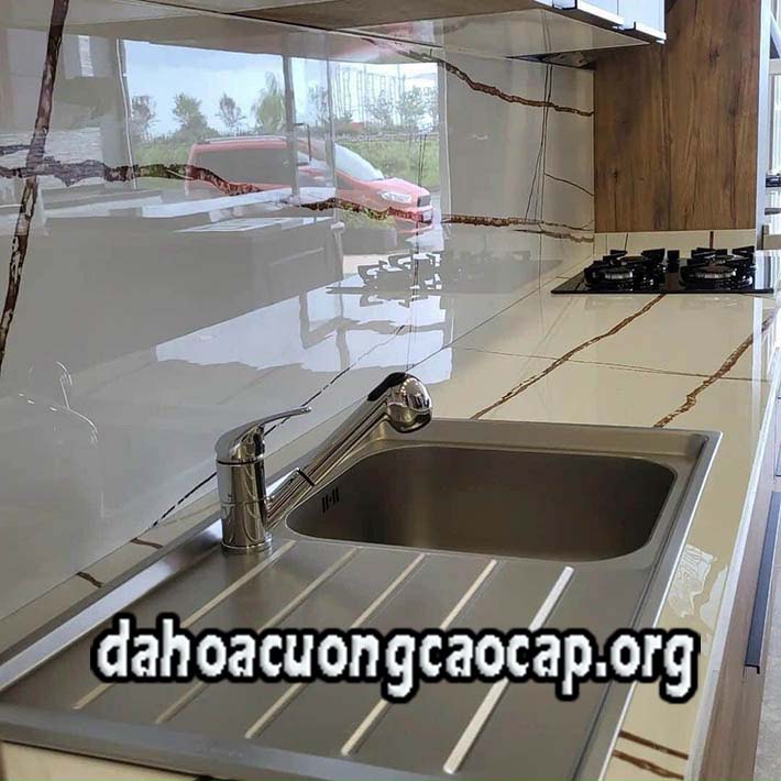 đá hoa cương mặt bếp