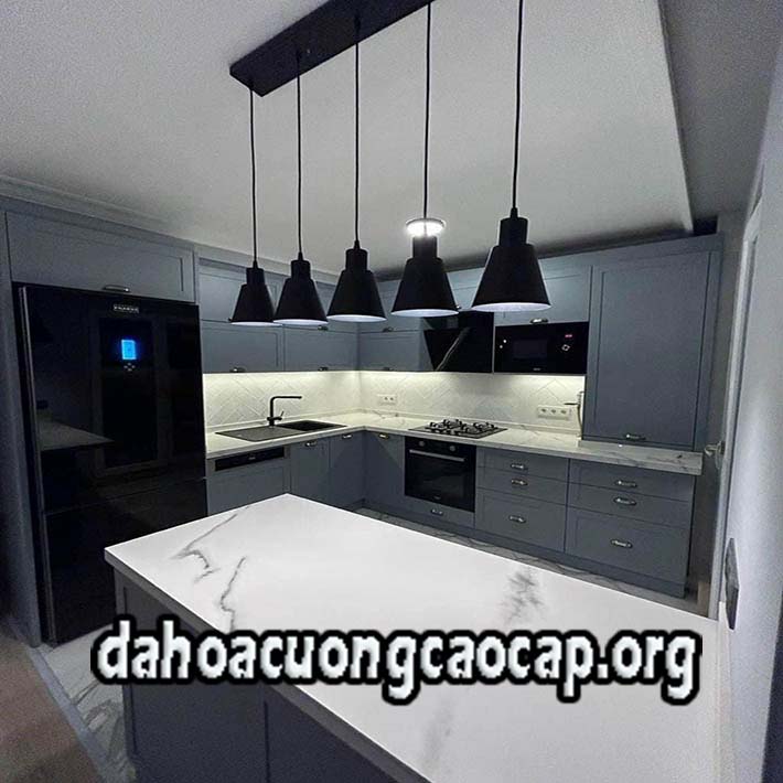 đá hoa cương mặt bếp