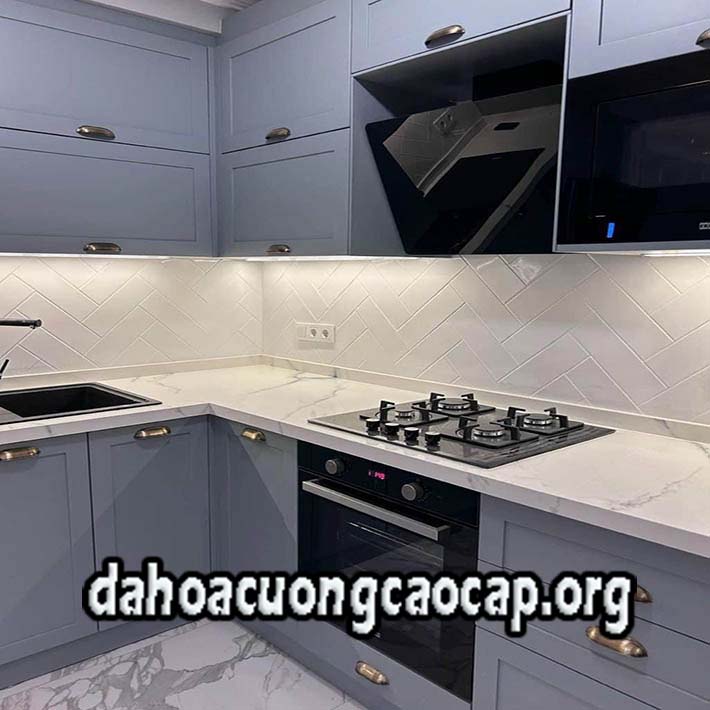 đá hoa cương mặt bếp
