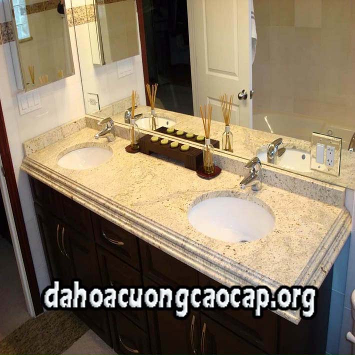 đá hoa cương mặt bếp