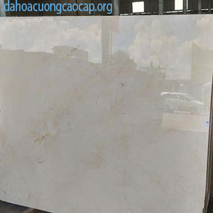 Đá hoa cương giá trung bình