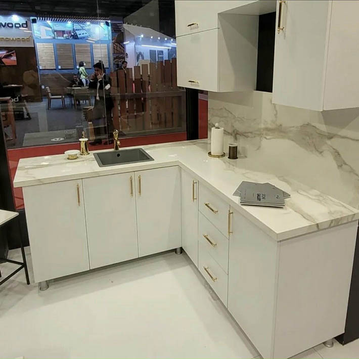 Giá đá hoa cương marble bếp màu trắng