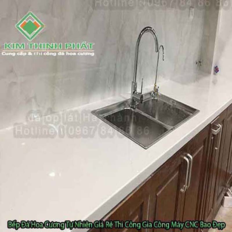 mựt bàn đá hoa cương làm bếp