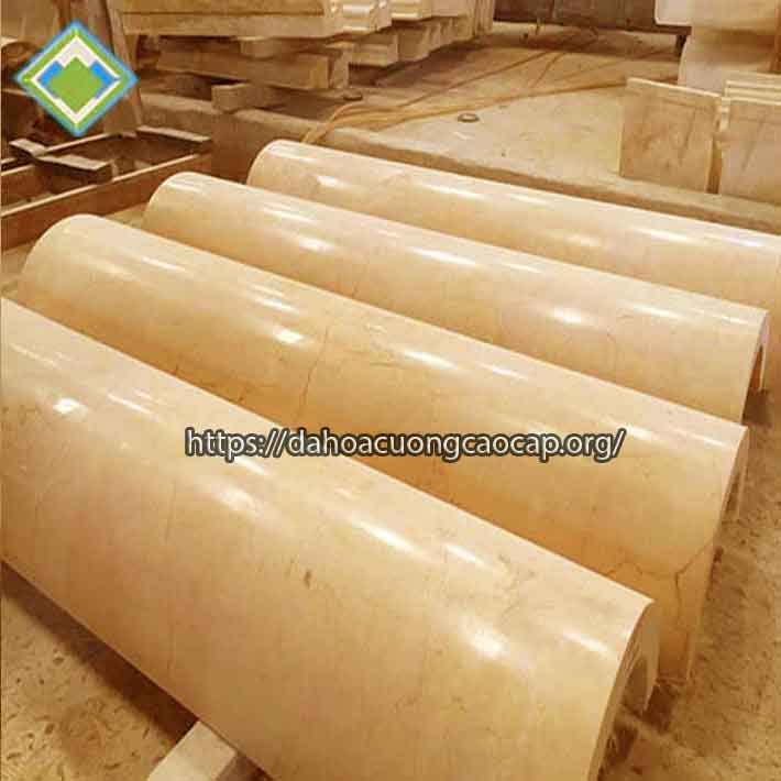Những kiểu dáng cột tròn đá hoa cương đẹp2