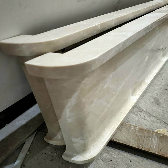 Thi công đá rẻ bếp màu trắng